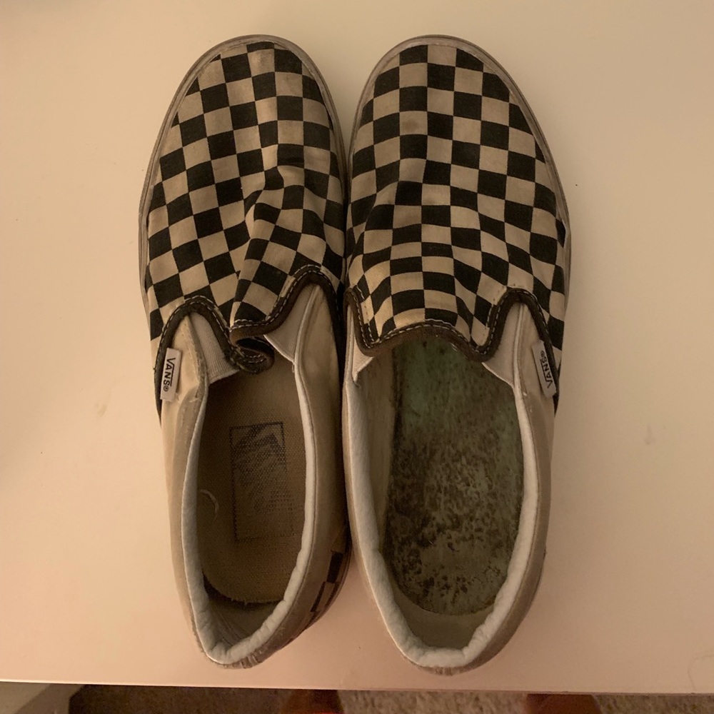 checkered vans 7.5